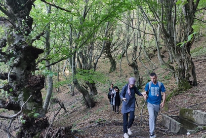 <p>Bu parkurun özelliği tamamen patika olması. Yaklaşık 5km uzunluğundaki bu patika Marmara'nın en uzun patikası özelliğini taşımaktadır. Bu tarz uzun patikalar insanı daha iyi motive eder ve huzur bulmasına yardımcı olur.</p>